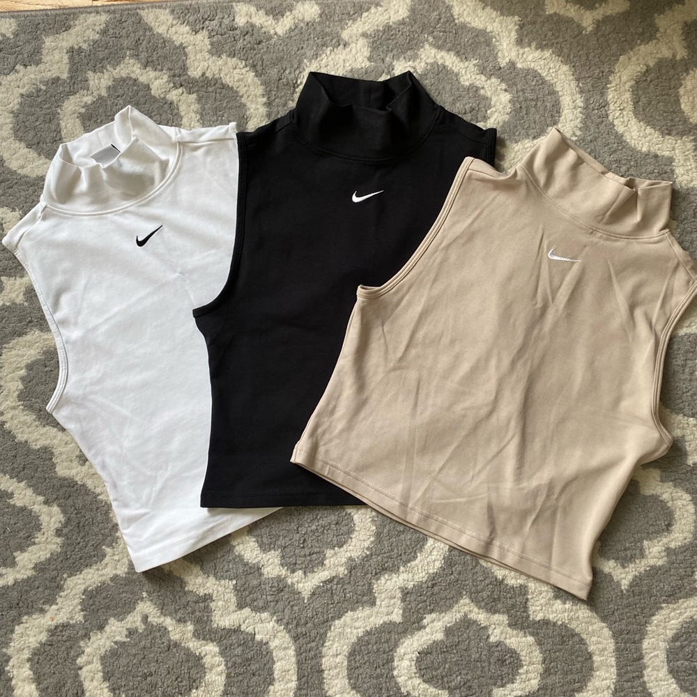 Nike Top- Cream